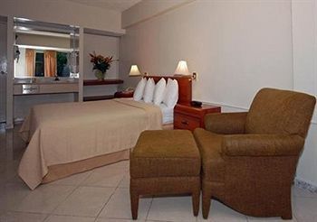 Quality Inn El Tuque Ponce Exteriör bild